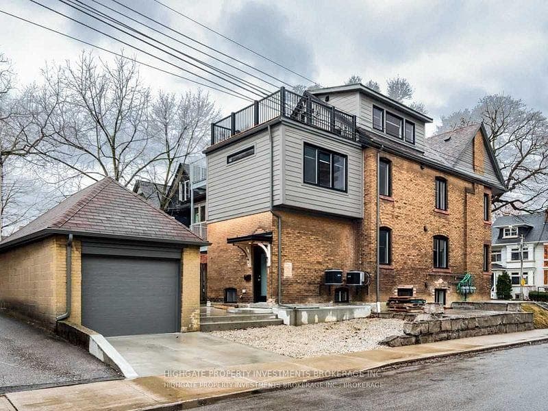 129 Hilton Avenue Unit Main, Annex / Yorkville / Summerhill, ON M5R 3E8 - Photo 1
