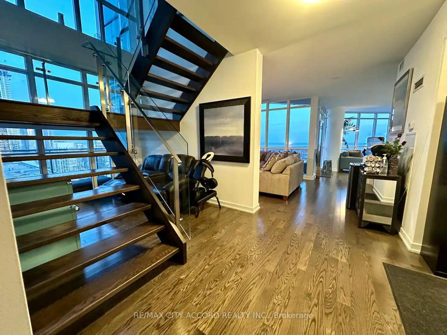 21 Iceboat Terrace Unit PH06, Downtown Toronto / Waterfront, ON M5V 4A9 - Photo 1