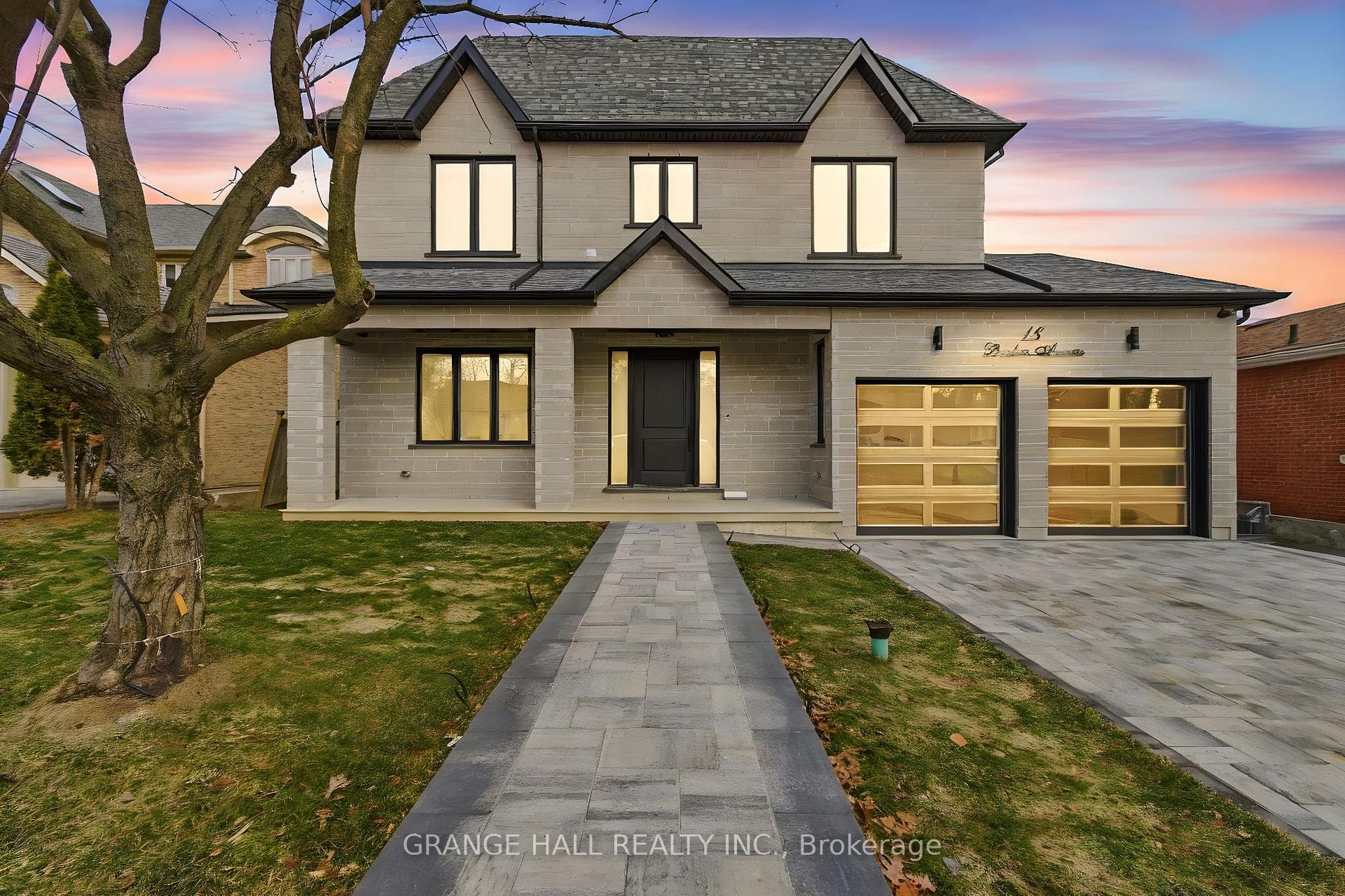 16 Barker Avenue, Etobicoke (West Mall / Rexdale), ON M9V 1E5 - Photo 1