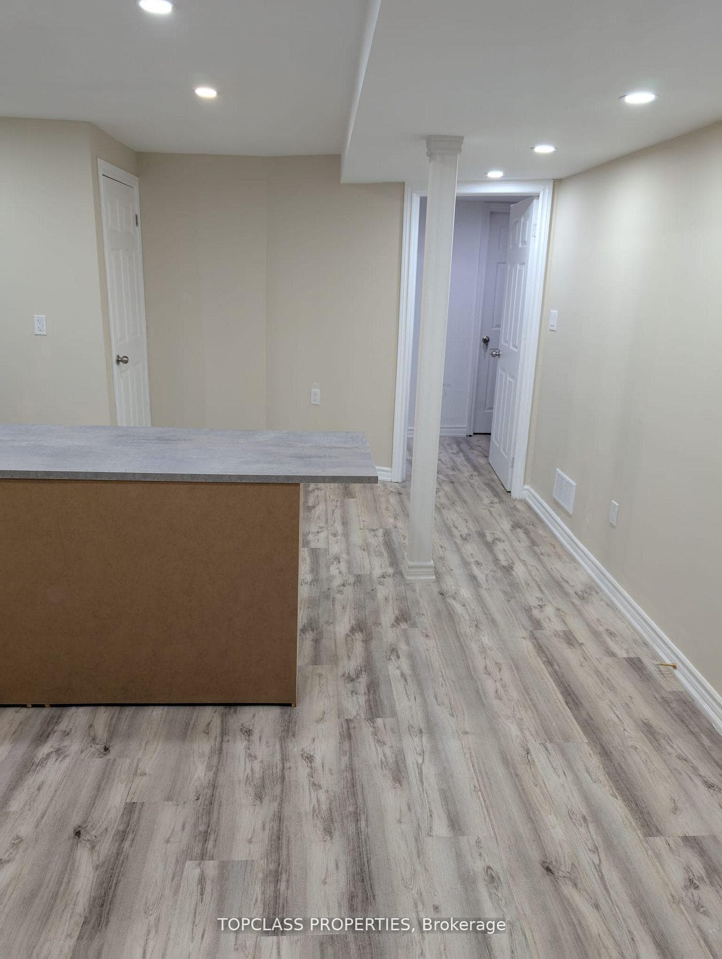 76 Samandria Avenue, Whitby, ON L1R 3G5 - Photo 1