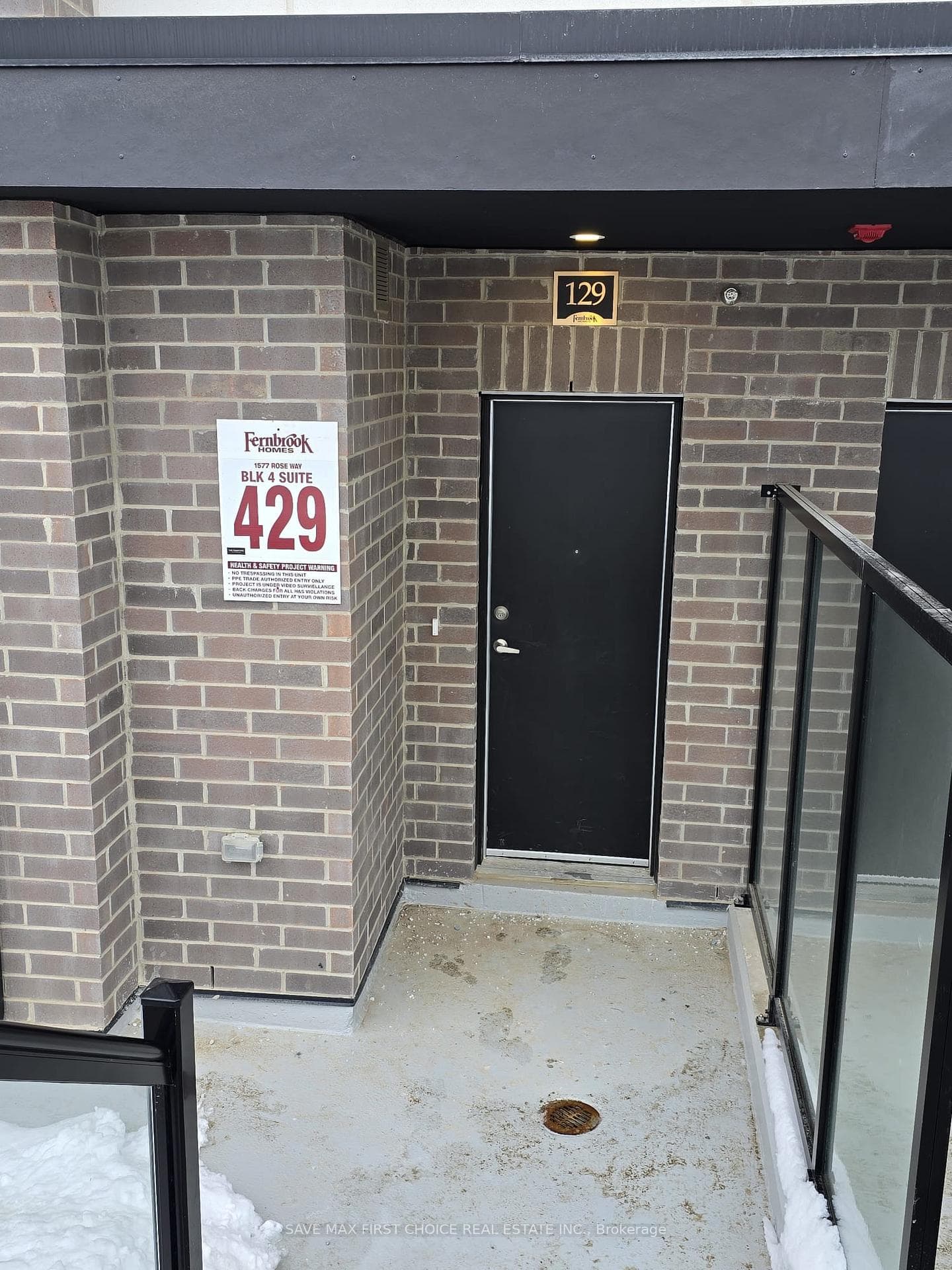 1577 Rose Way Unit 429, Milton, ON L9E 1N4 - Photo 1