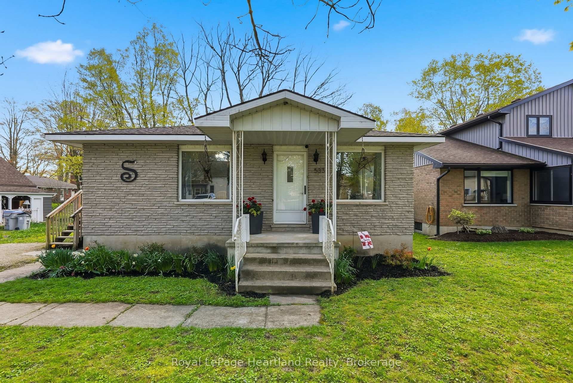533 Ainley Street, Huron East