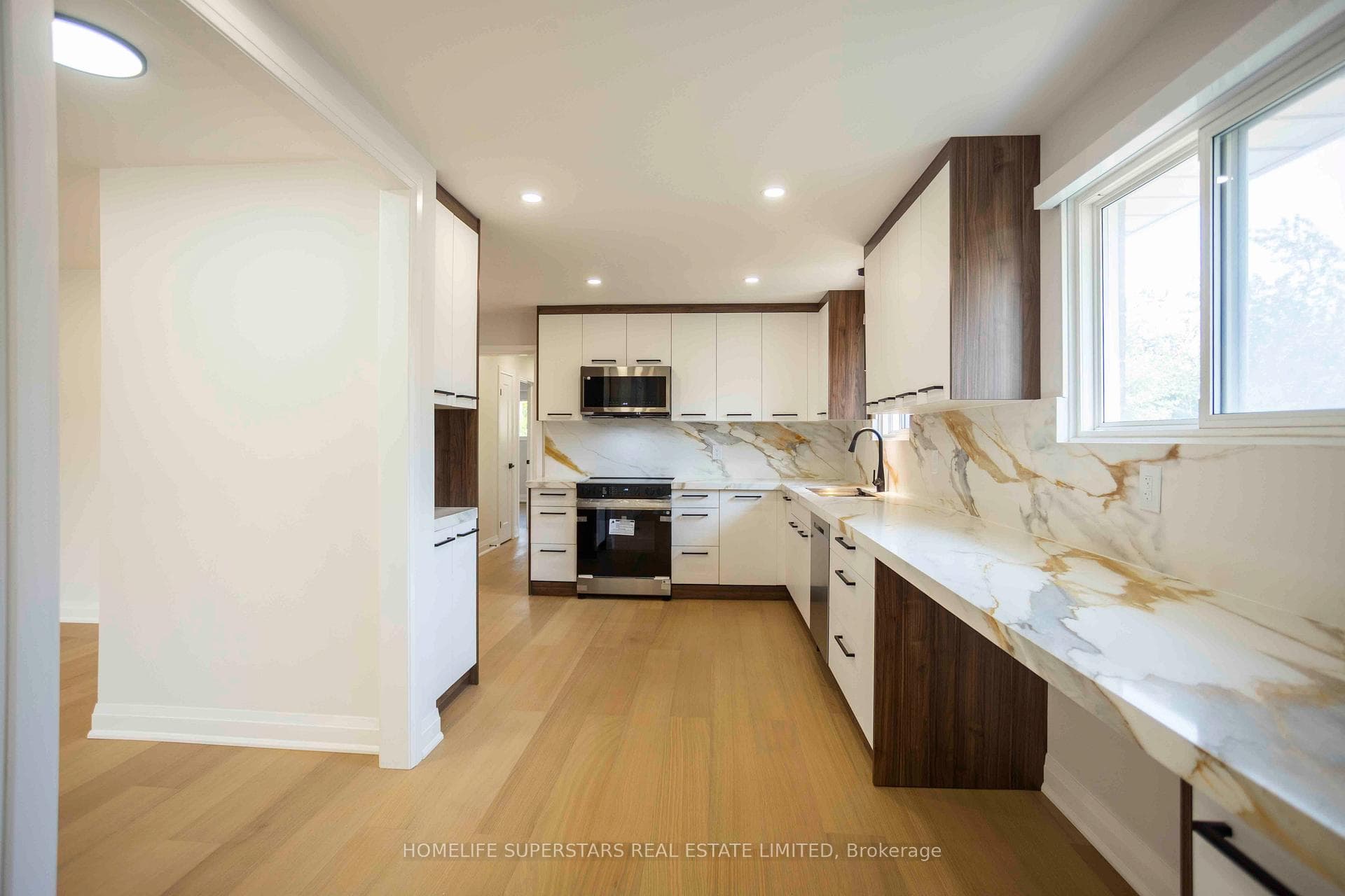 15 Shademaster Court Unit Upper, Scarborough (Morningside / West Hill), ON M1B 1Y5 - Photo 1