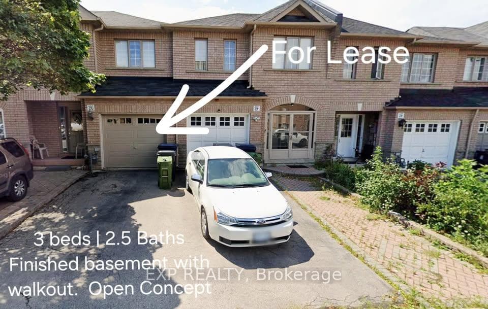 35 View Green Crescent Unit G, Etobicoke (West Mall / Rexdale), ON M9W 7E1 - Photo 1
