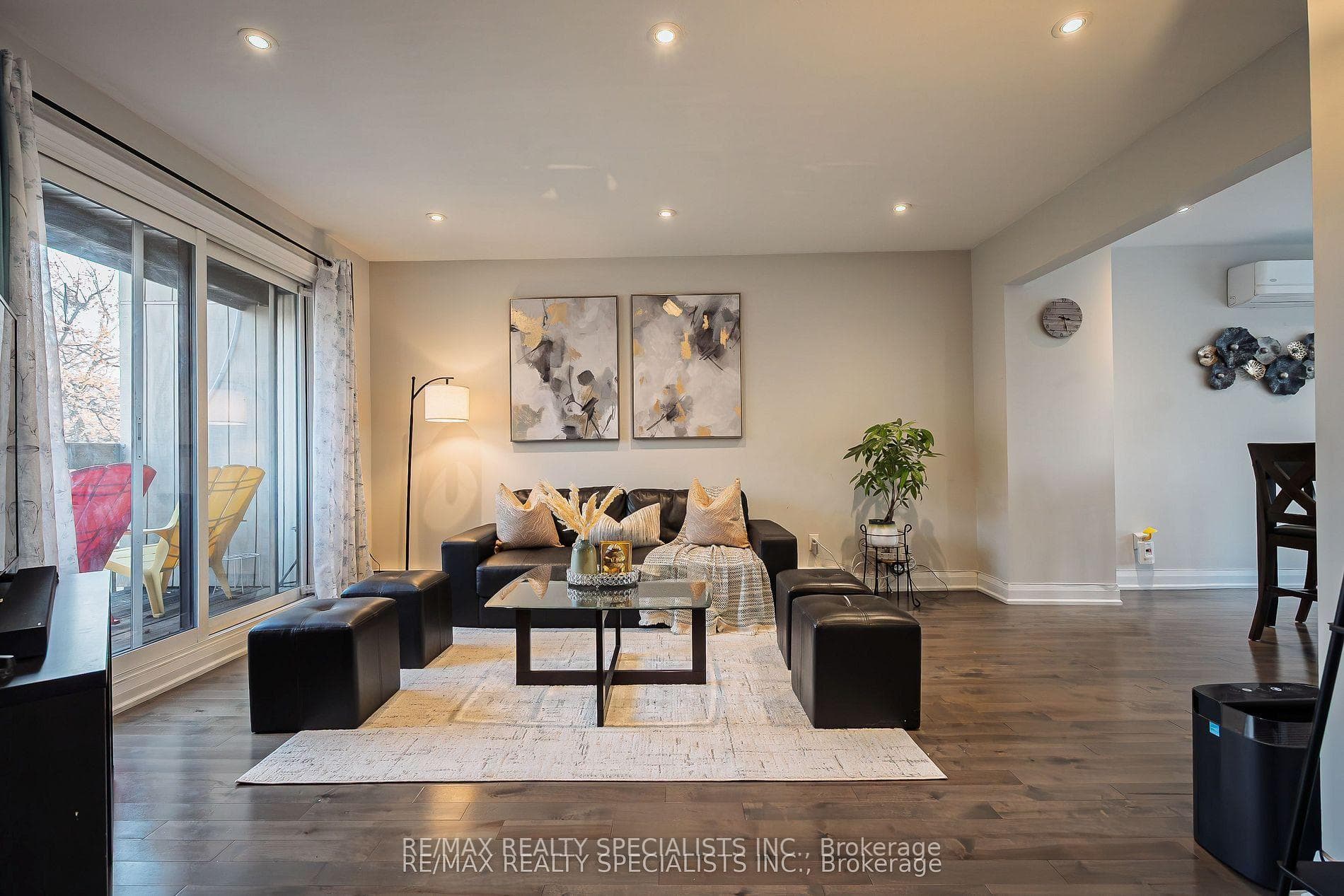 6780 Formentera Avenue Unit 8, Mississauga, ON L5N 2L1 - Photo 1
