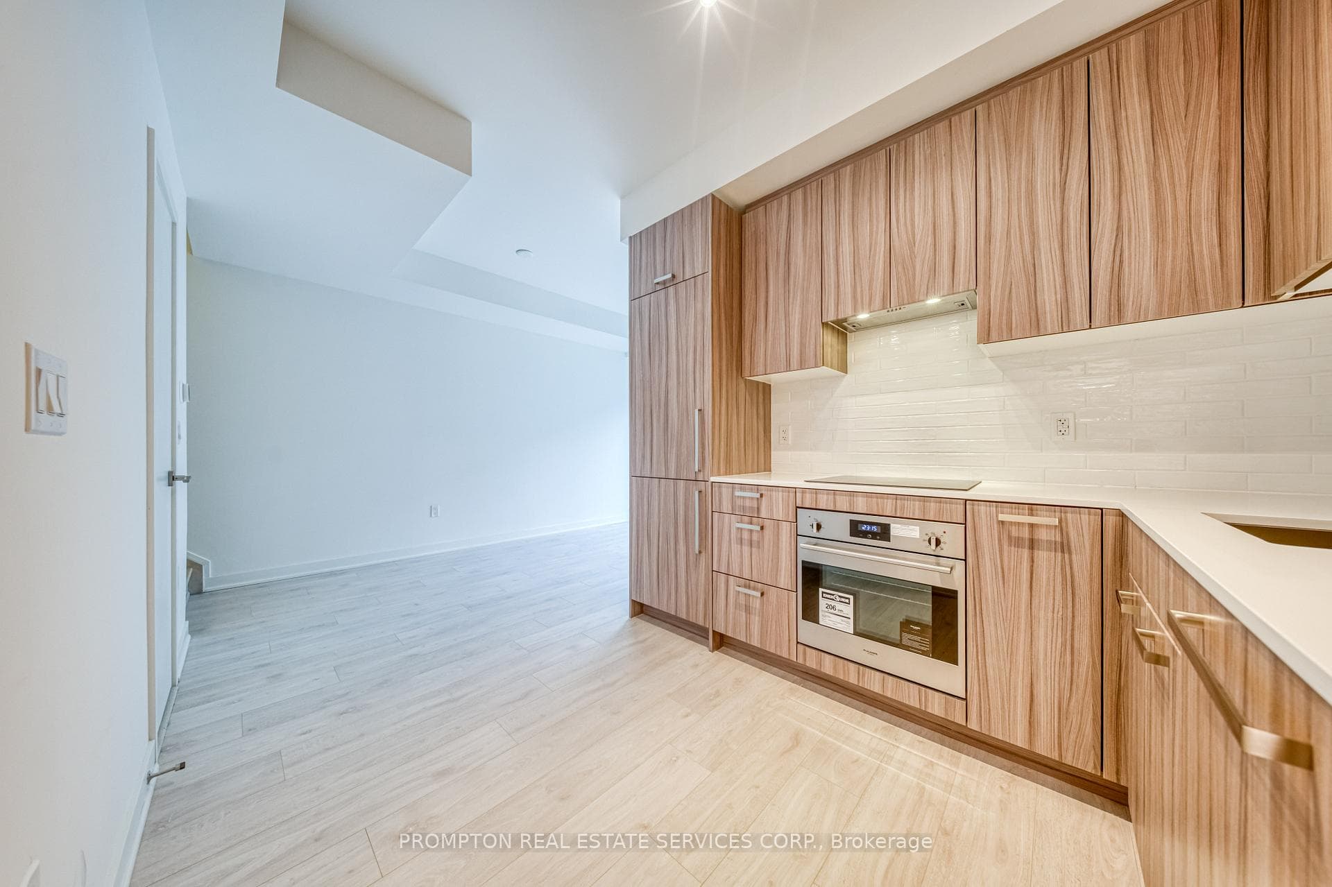 69 Curlew Drive Unit 116, Don Mills / Parkwoods / Victoria Village, ON M3A 0B3 - Photo 1