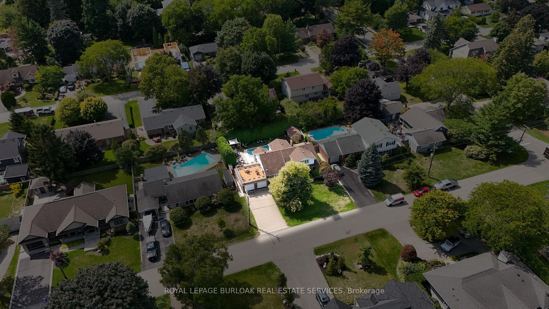 912 Boothman Avenue, Burlington, ON L7T 1P4 - Photo 1