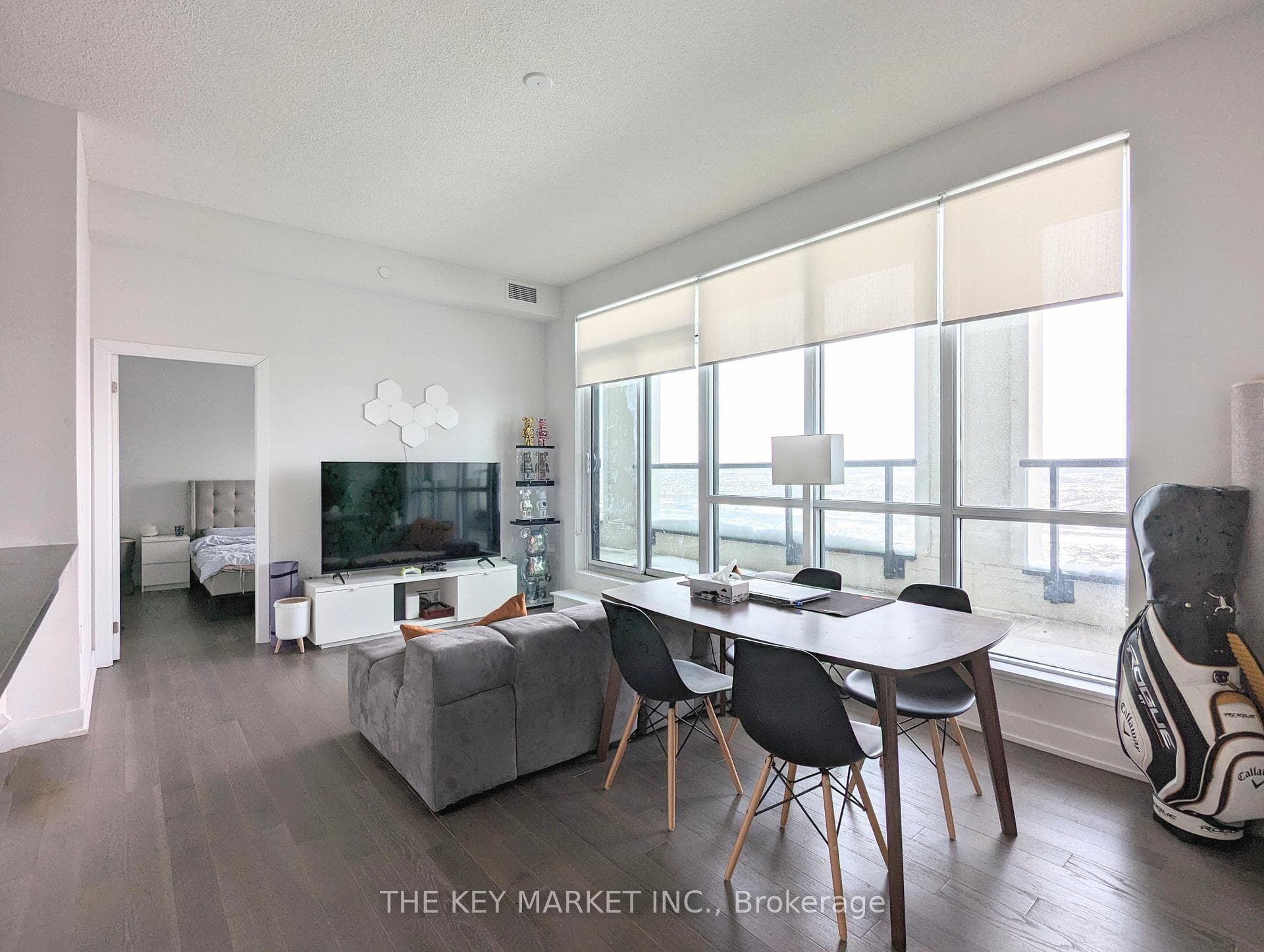 4085 Parkside Village Drive Unit LPH2, Mississauga