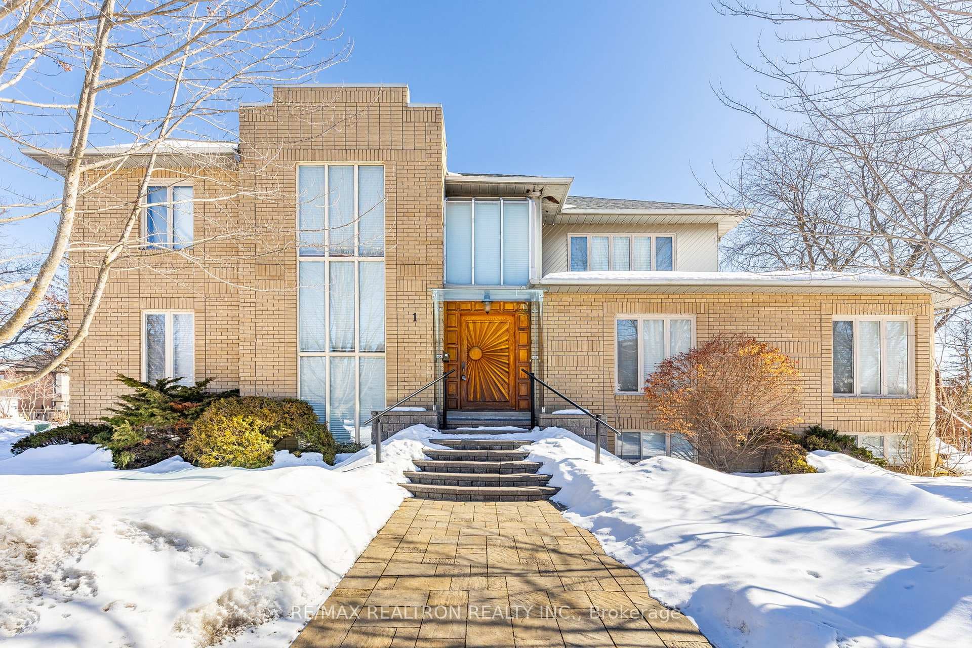 1 Sunforest Court, Thornhill / Willowdale, ON M2R 3W3 - Photo 1
