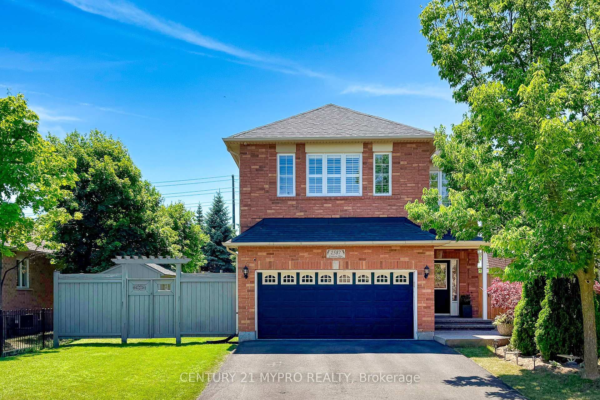 2587 Carberry Way, Oakville, ON L6M 4R8 - Photo 1