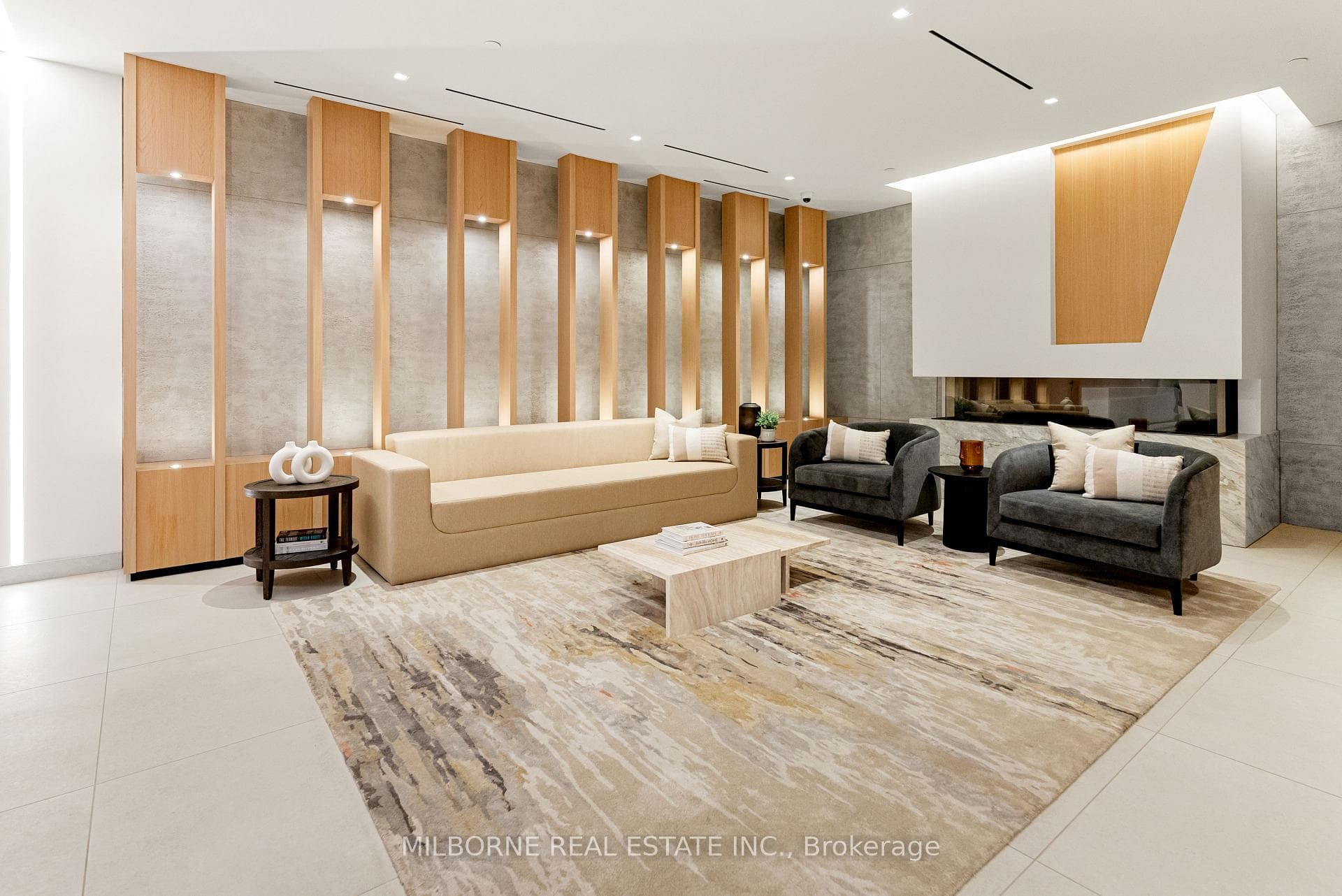 Amenities - Lobby