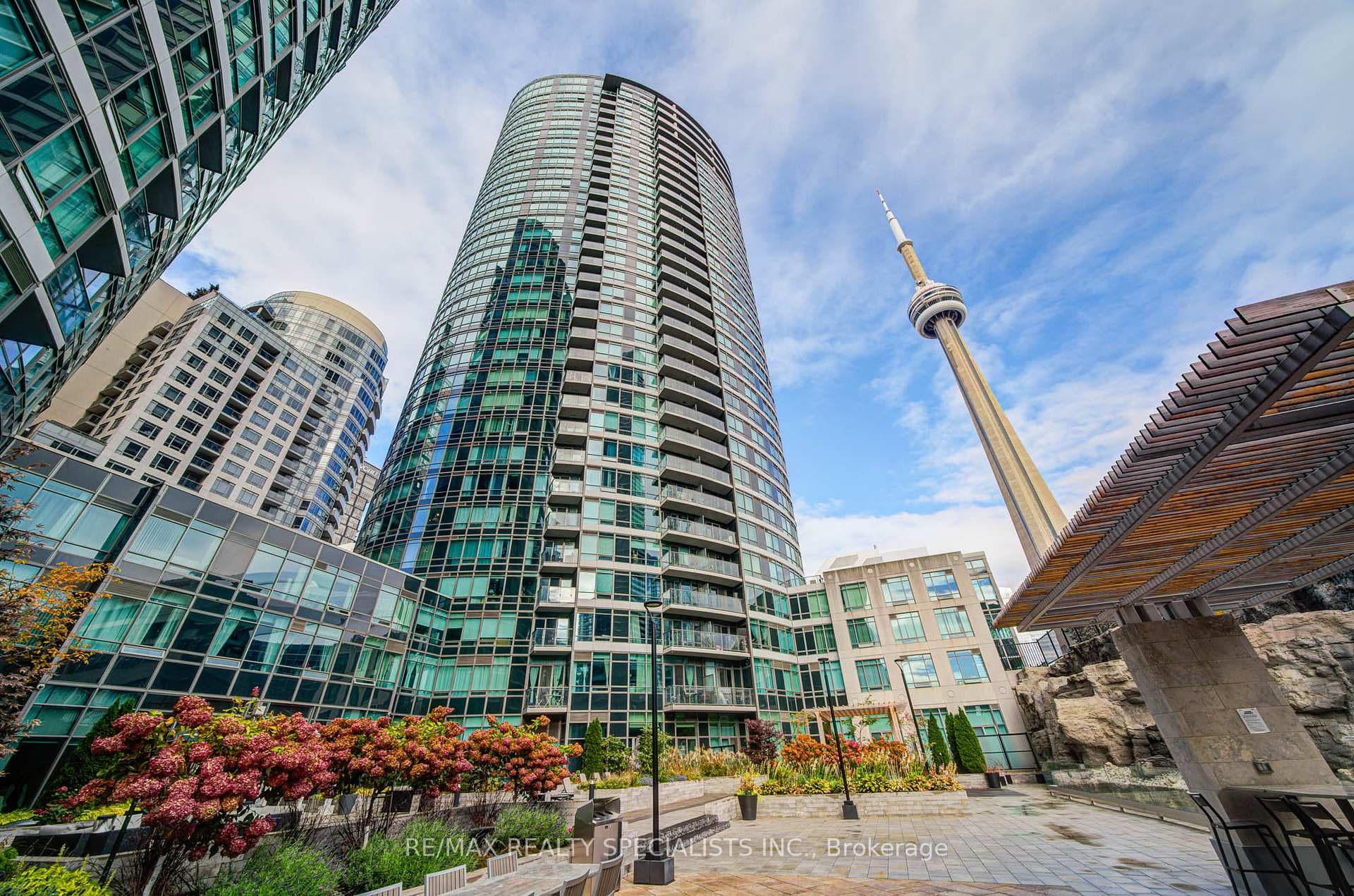 361 Front Street Unit 608, Downtown Toronto / Waterfront, ON M5V 3R5 - Photo 1