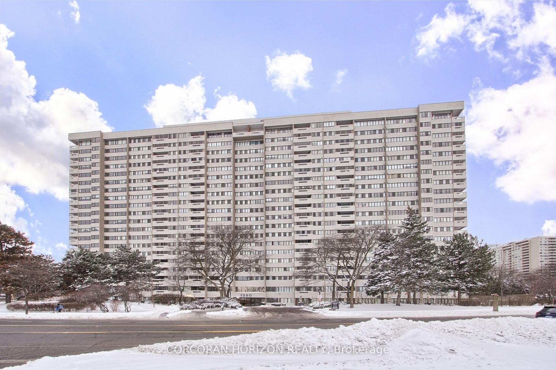 1580 Mississauga Valley Boulevard Unit 1909, Mississauga, ON L5A 3T8 - Photo 1