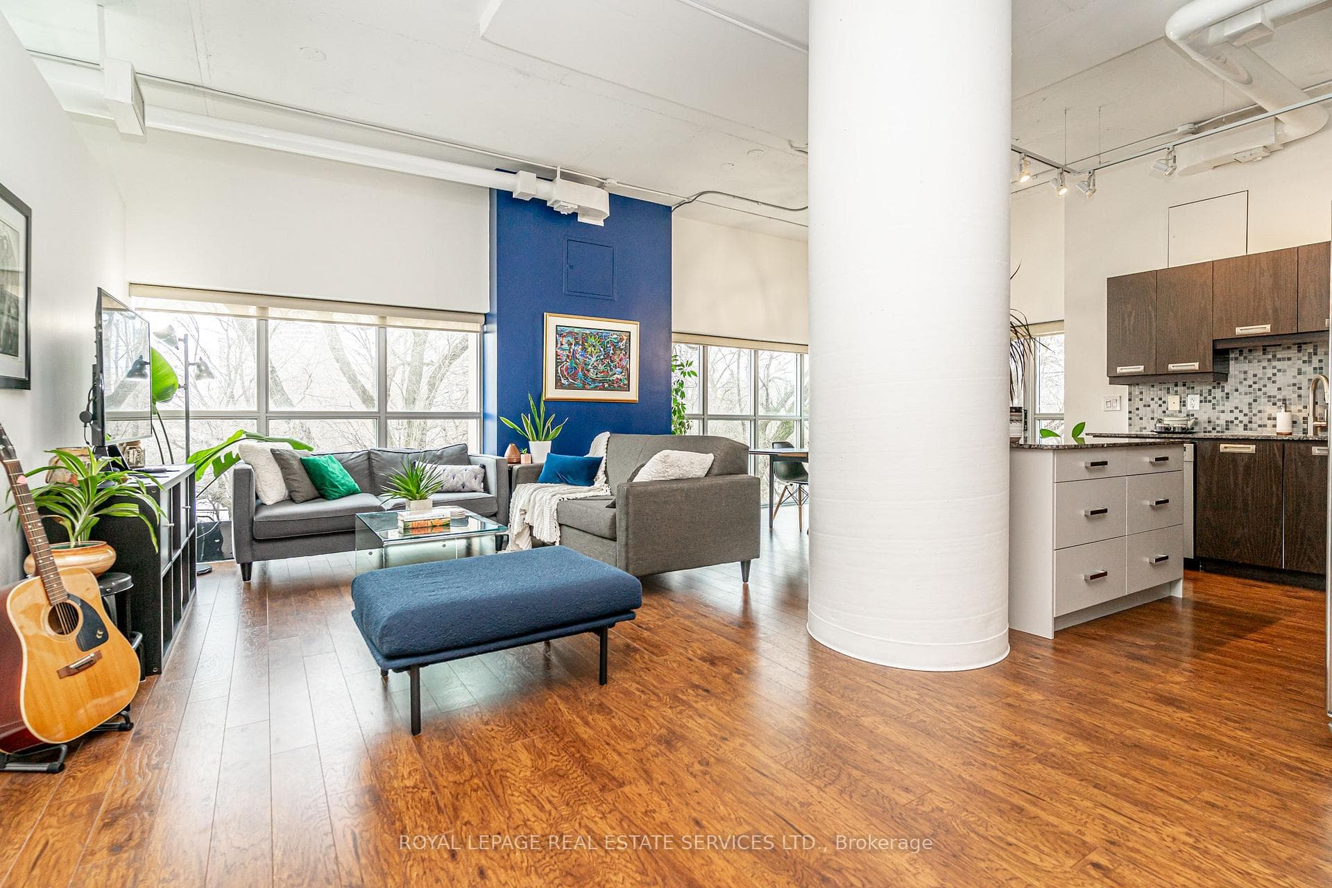 2 Fieldway Road Unit 206, Etobicoke (Islington / Rexdale), ON M8Z 0B9 - Photo 1
