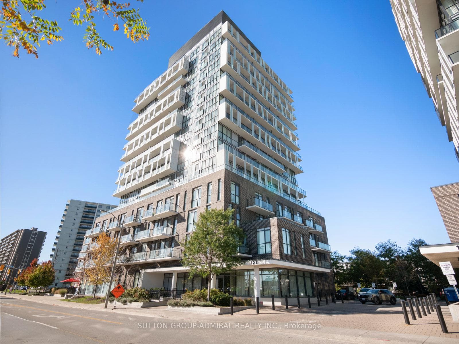 128 Fairview Mall Drive Unit 1005, Hillcrest Village / Bayview Village, ON M2J 0E8 - Photo 1