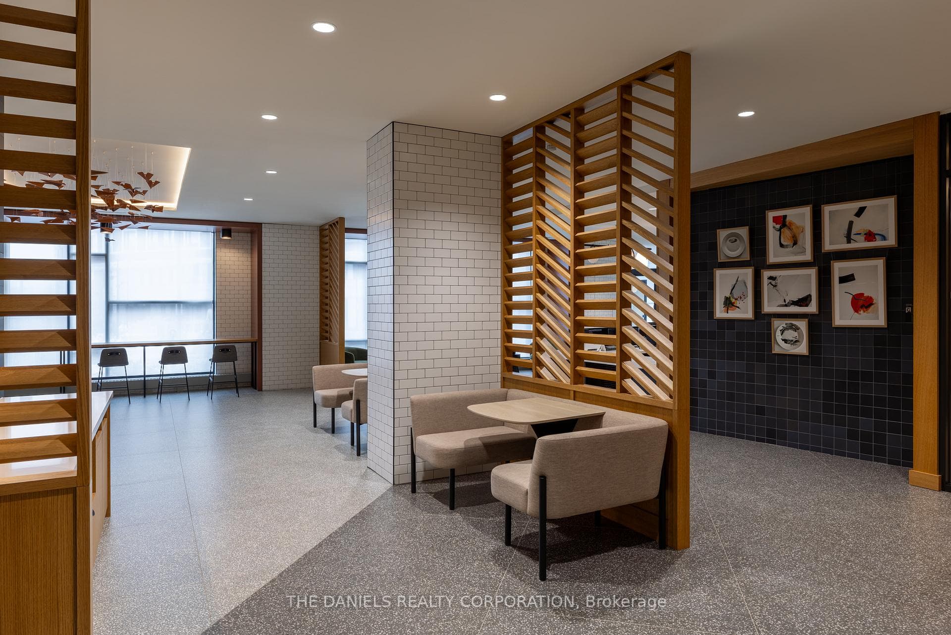 2495 Eglinton Avenue Unit 506, Mississauga