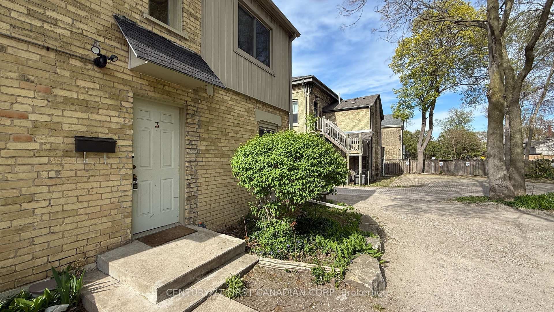 359 Princess Avenue Unit Apt 3, London East