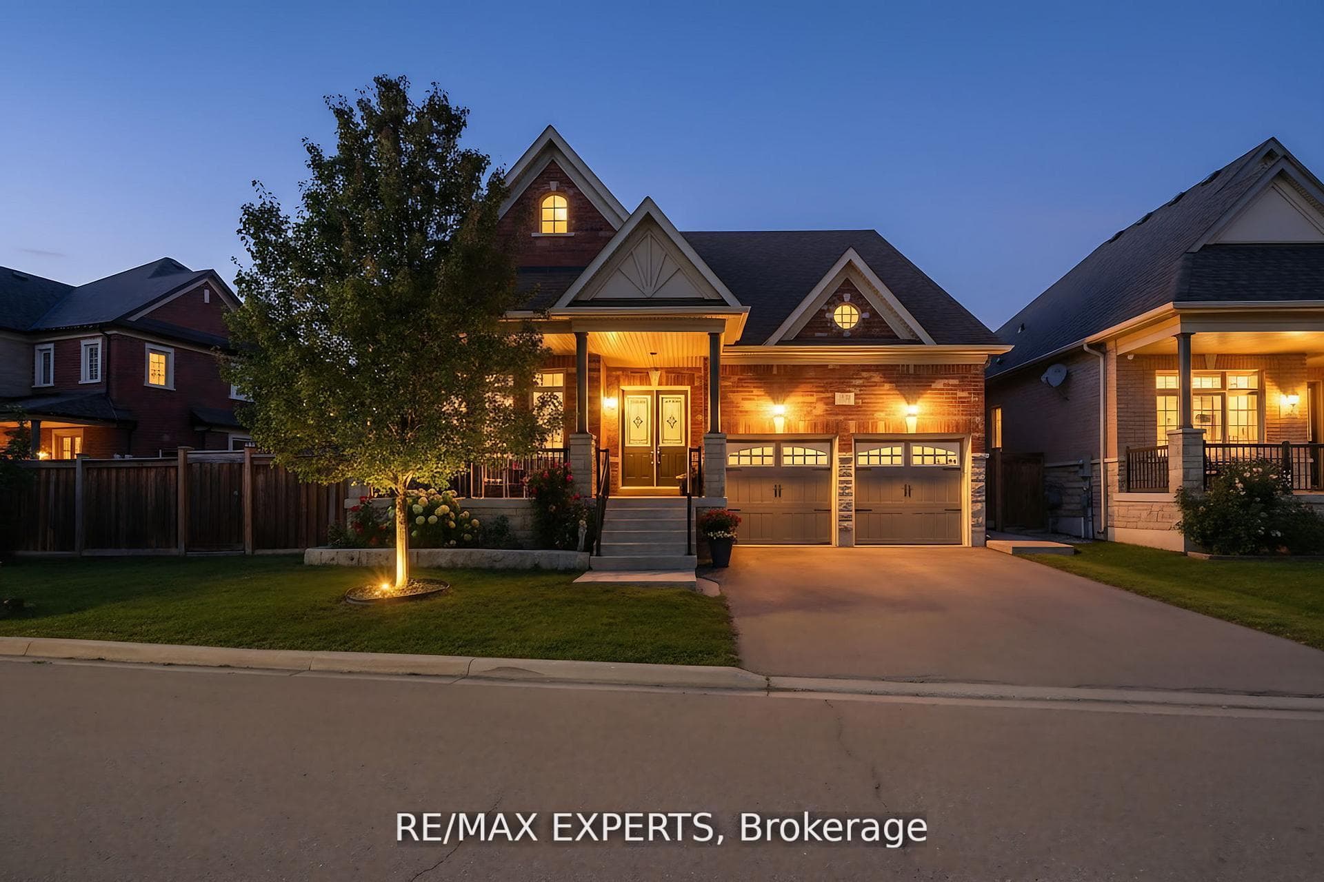 10 Falkland Road, Brampton, ON L6P 4C3 - Photo 1