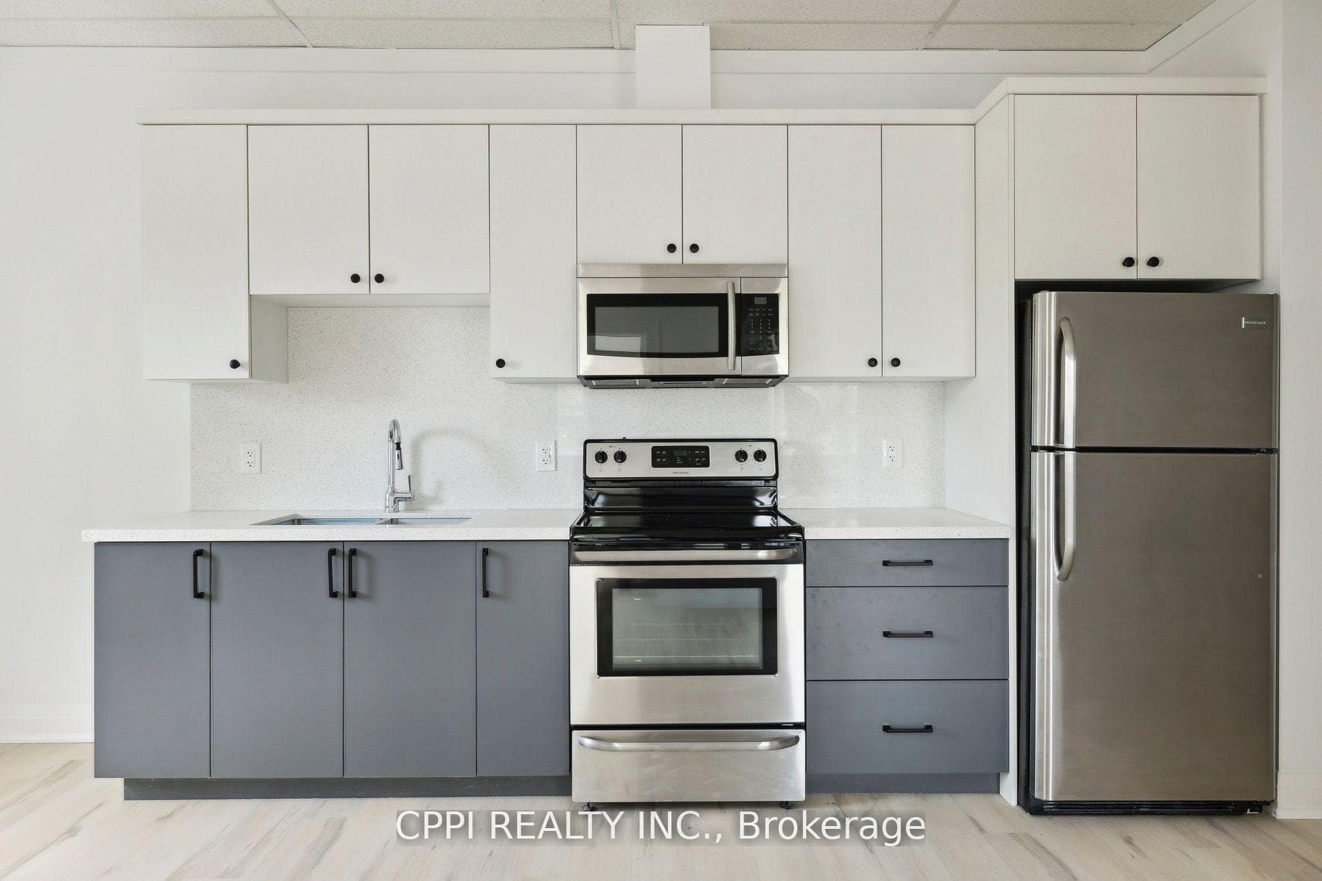 255 Emerick Avenue Unit 112, Fort Erie, ON L2A 2W4 - Photo 1