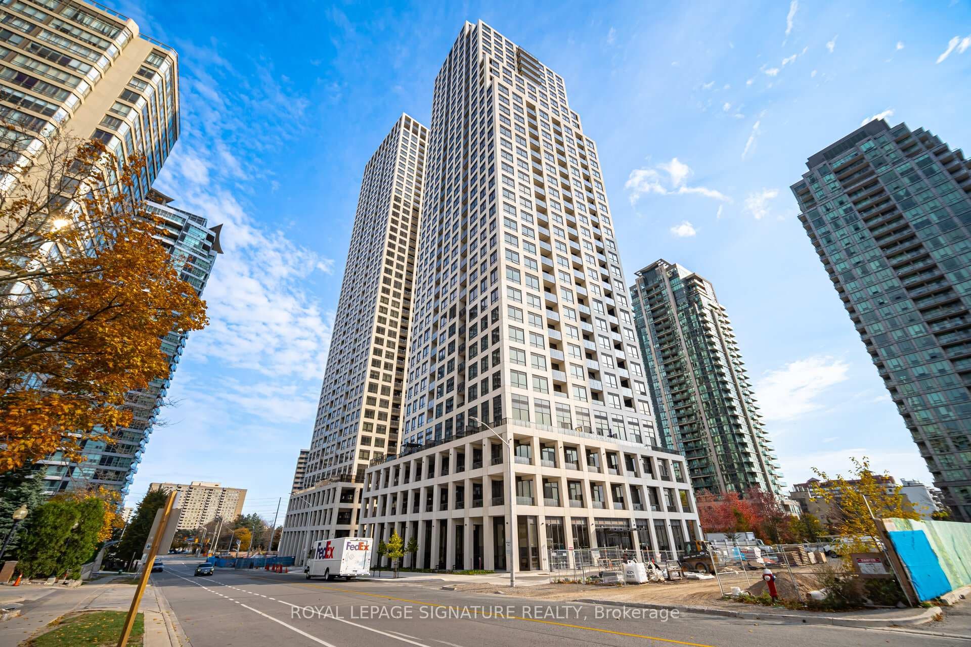 36 Elm Drive Unit 3701, Mississauga, ON L5B 0N3 - Photo 1