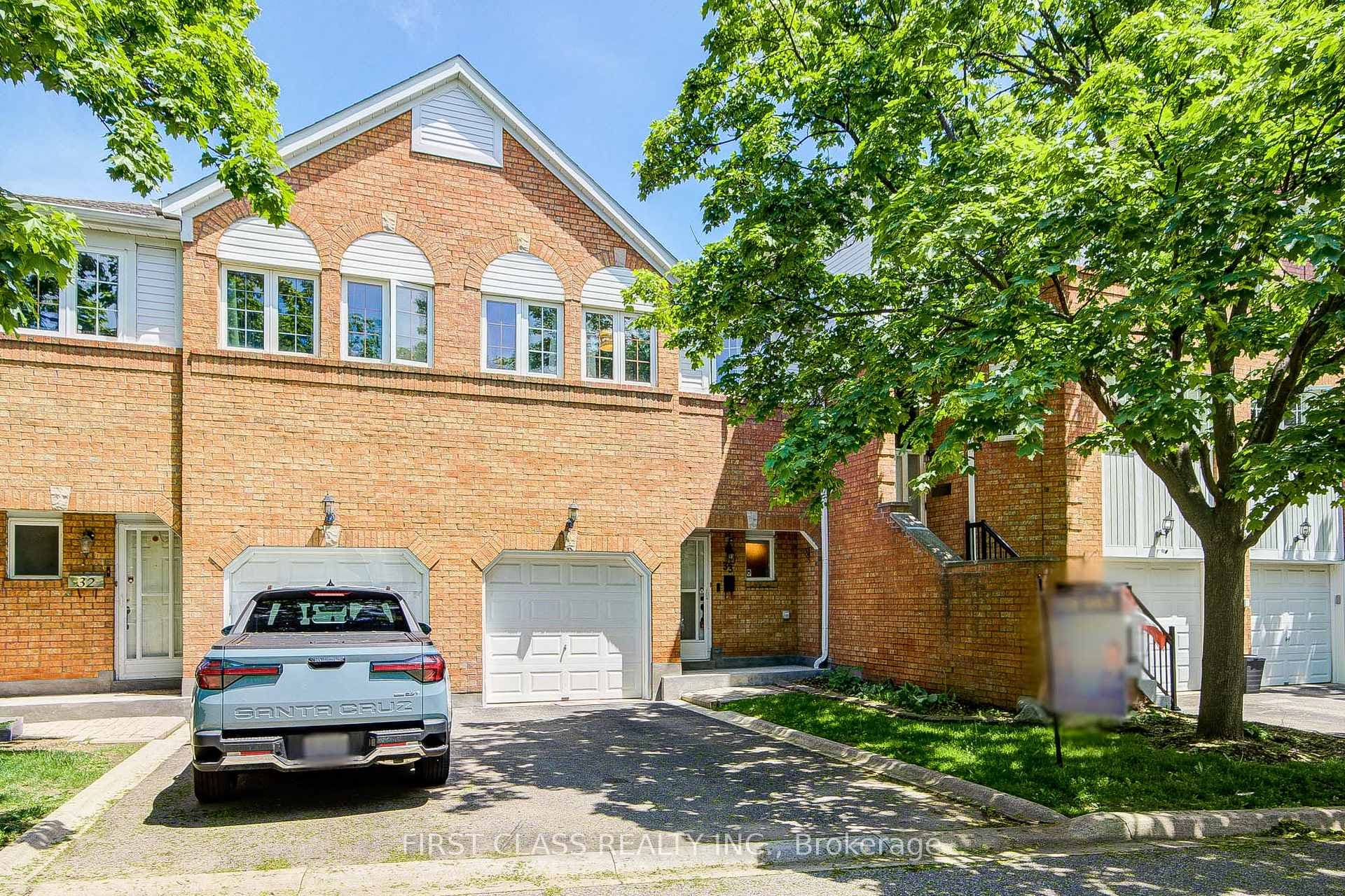 4605 Donegal Drive Unit 33, Mississauga, ON L5M 4X7 - Photo 1