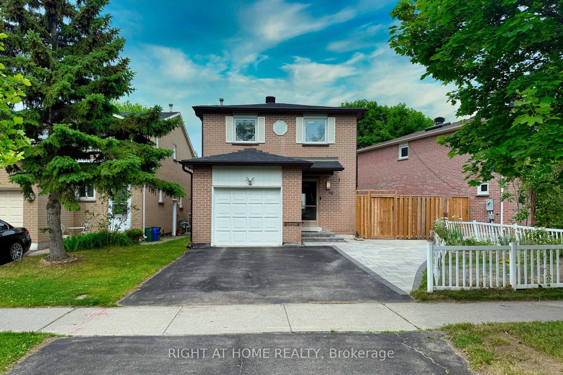 88 Sunshine Drive, Richmond Hill, ON L4C 8H2 - Photo 1