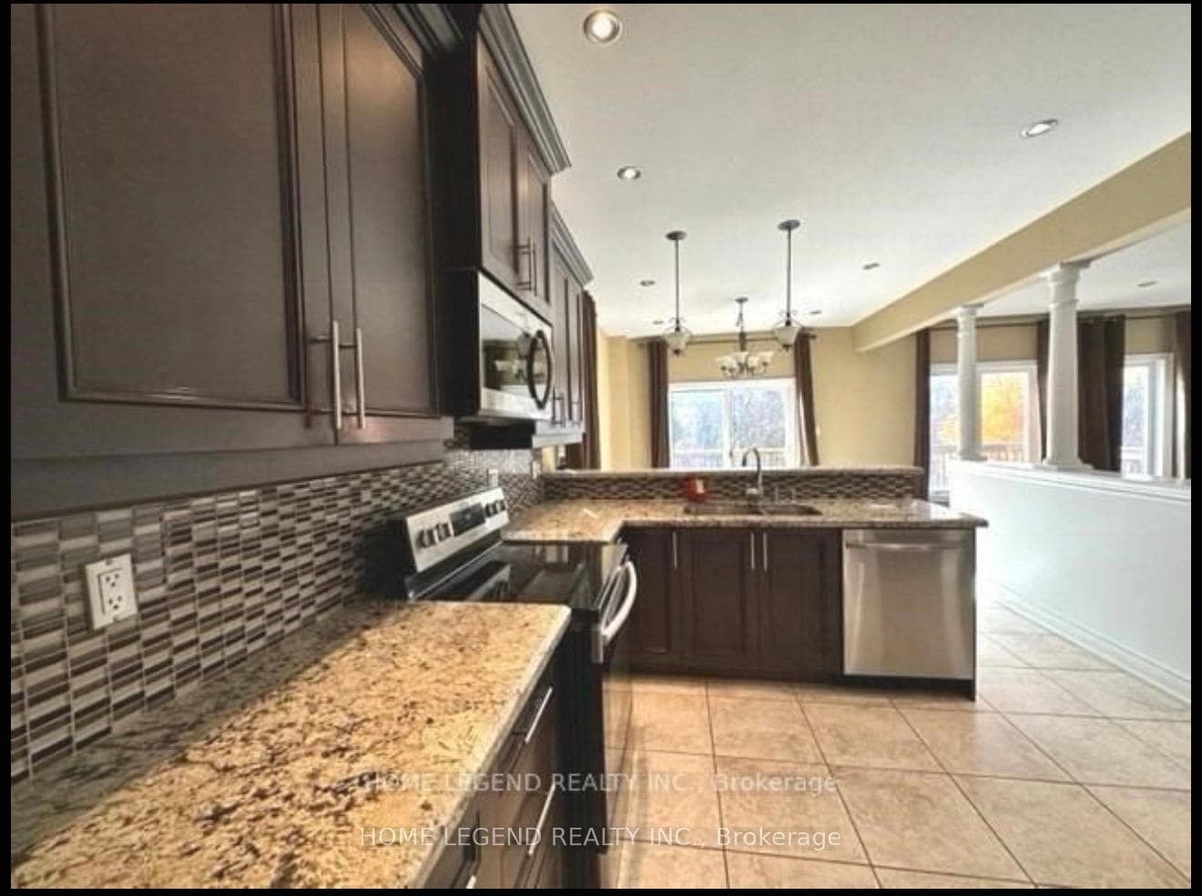 750 Valley Green Trail Unit 101, Newmarket