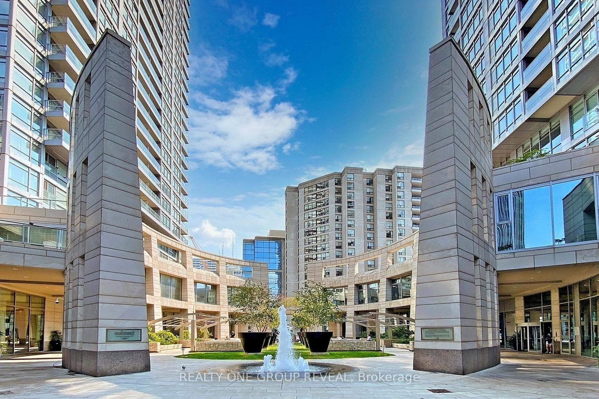 2191 Yonge Street Unit 3707, Toronto C10
