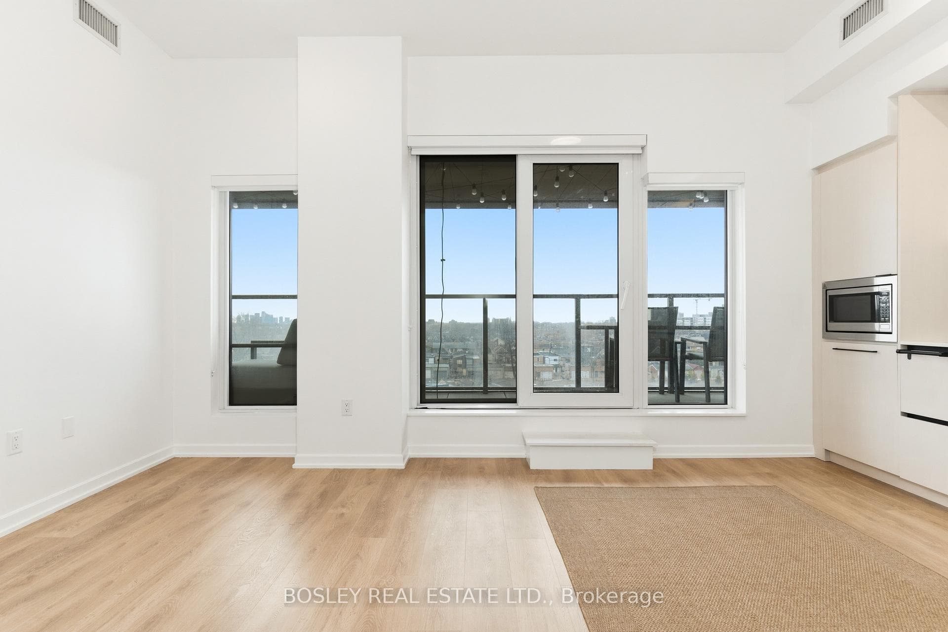 10 Graphophone Grove Unit 502, Bloor West Village / Swansea, ON M6H 0E5 - Photo 1