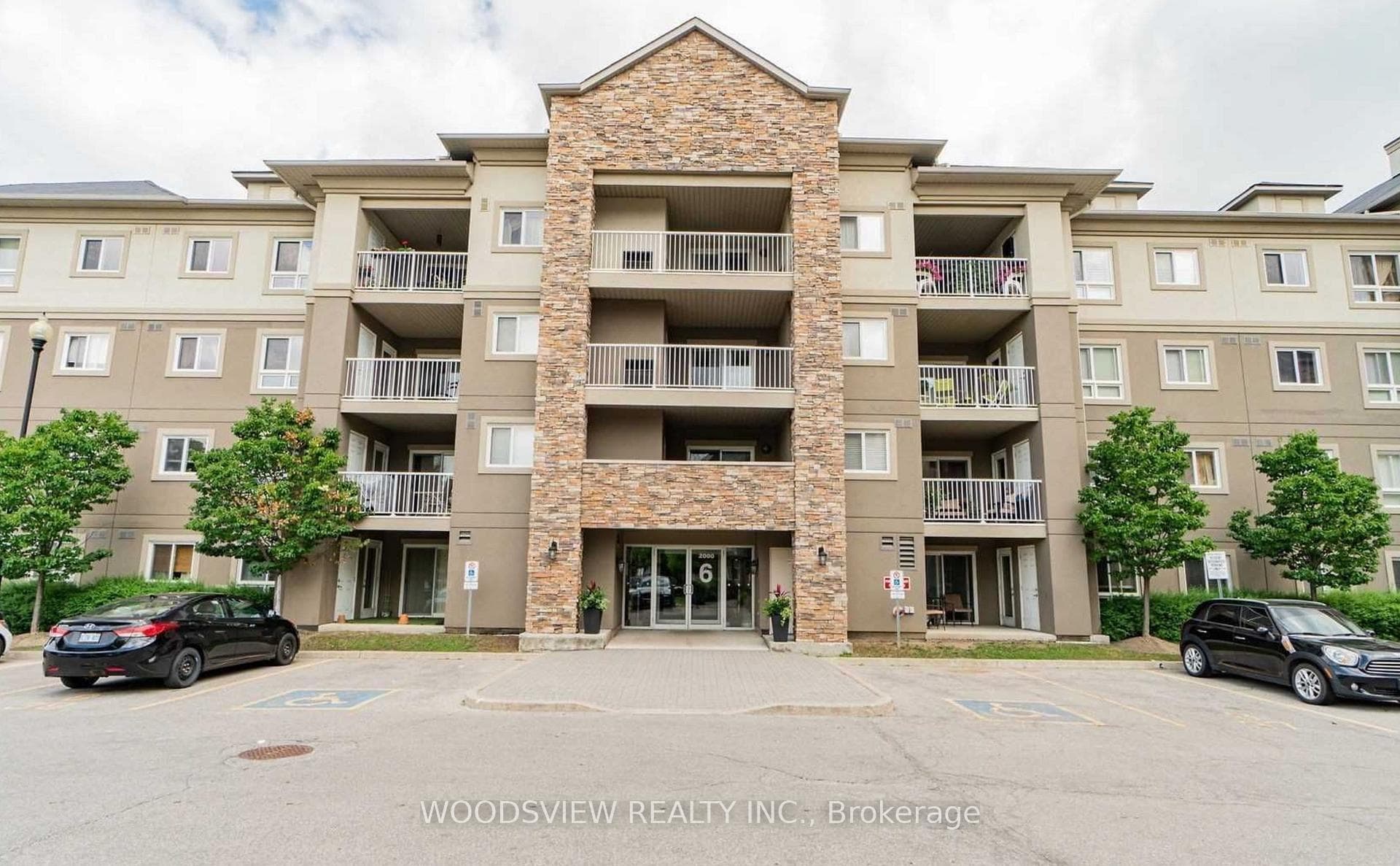 6 Dayspring Circle Unit 2308, Brampton