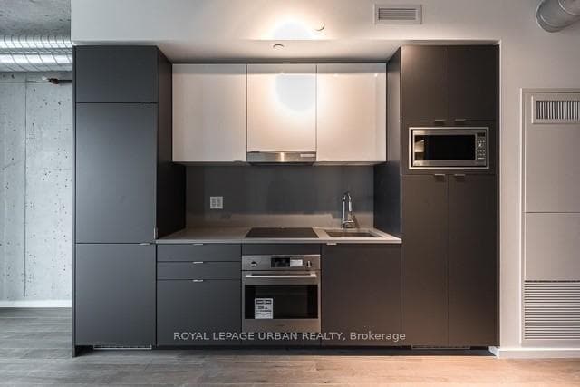 21 Lawren Harris Square Unit 407, Toronto C08
