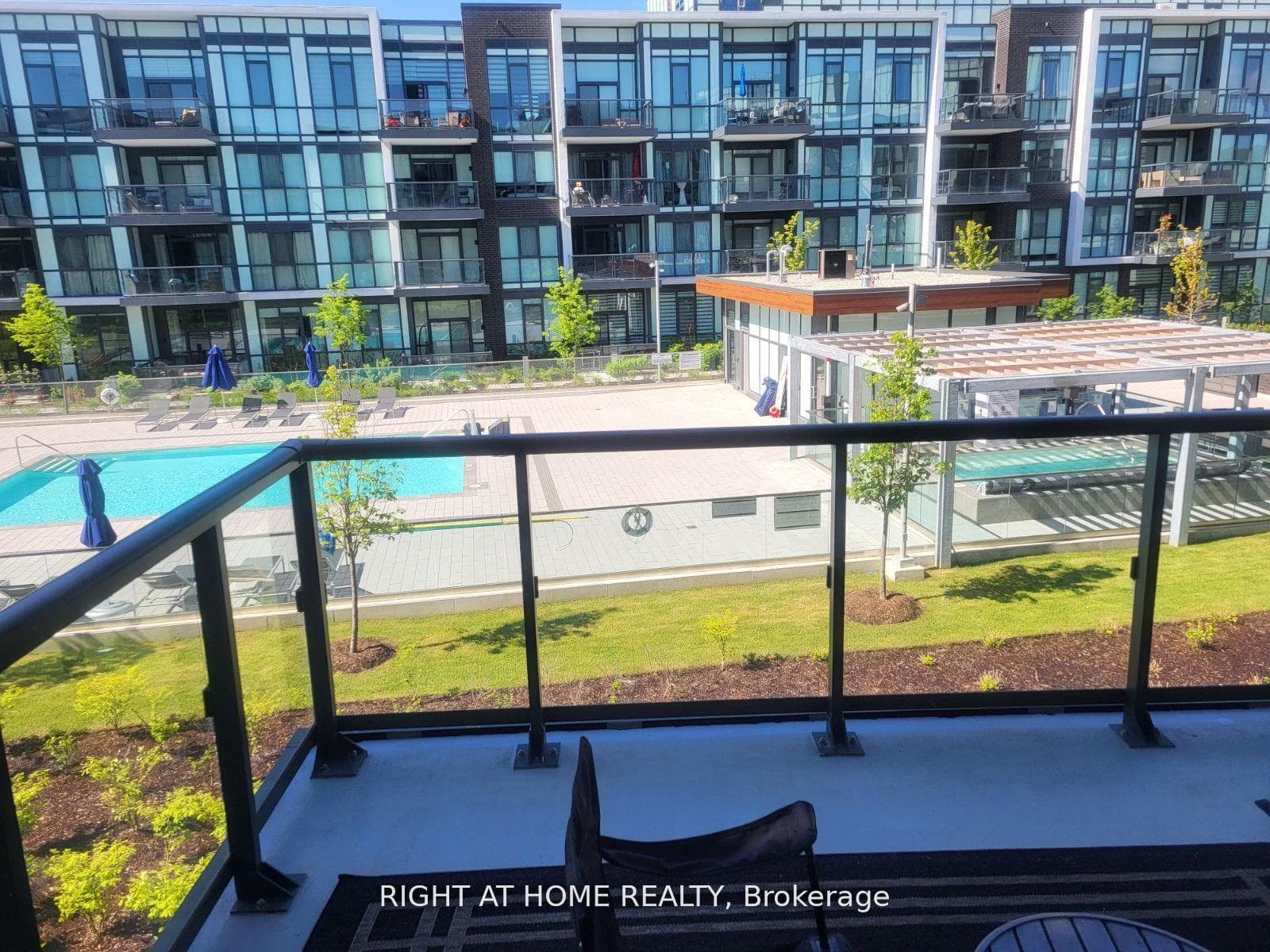 415 Sea Ray Avenue Unit 224, Innisfil, ON L9S 0R5 - Photo 1