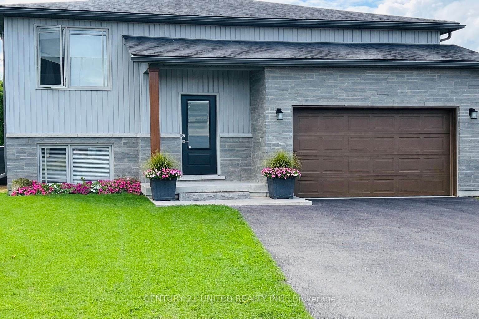 109 Meagan Lane, Quinte West, ON K0K 2C0 - Photo 1