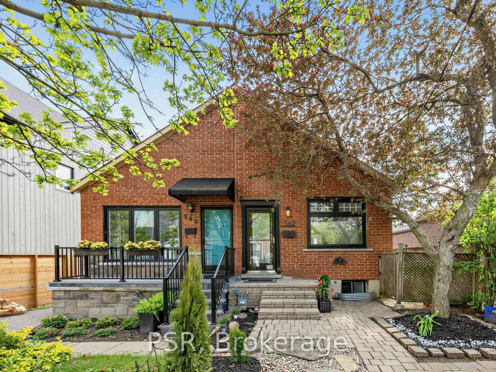 562 Arlington Avenue, Forest Hill / Deer Park, ON M6C 3A5 - Photo 1