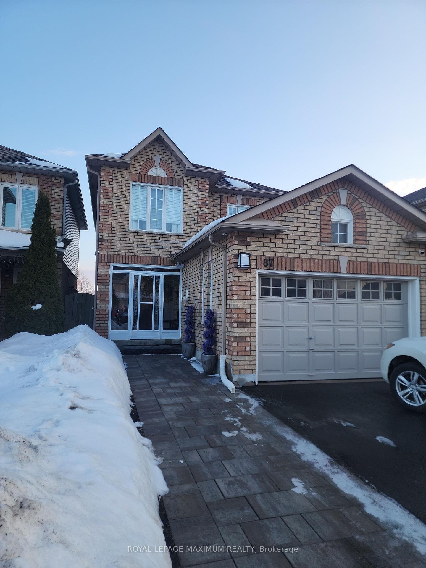87 Breeze Drive, Bradford West Gwillimbury