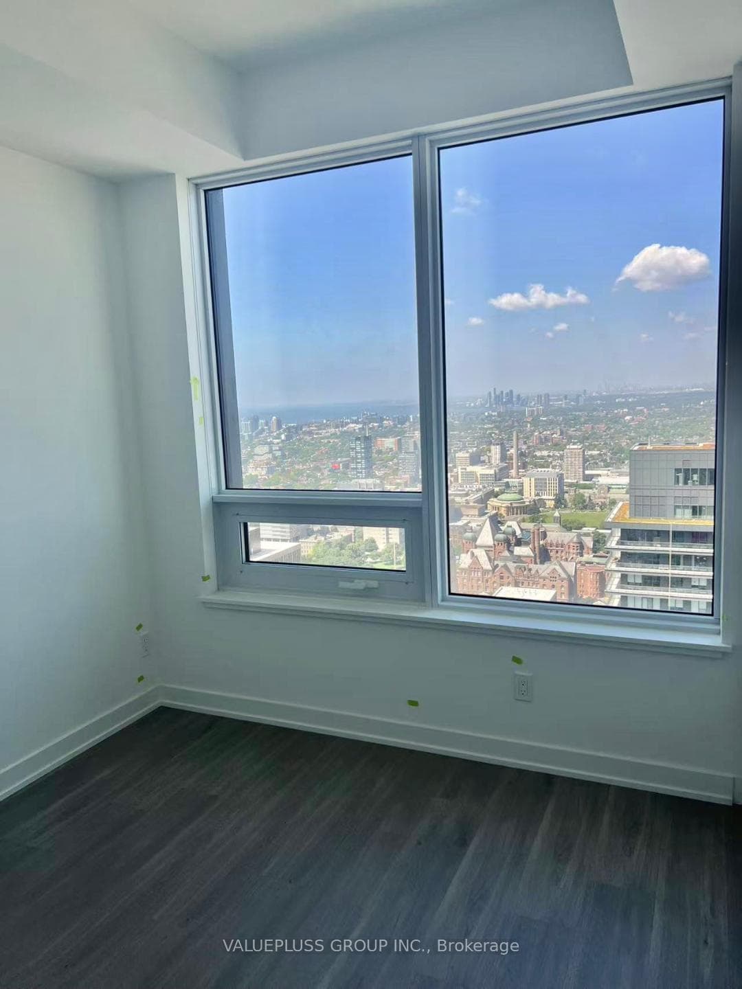 8 Wellesley Street Unit 5801, Downtown Toronto / Waterfront, ON M4Y 0J5 - Photo 1