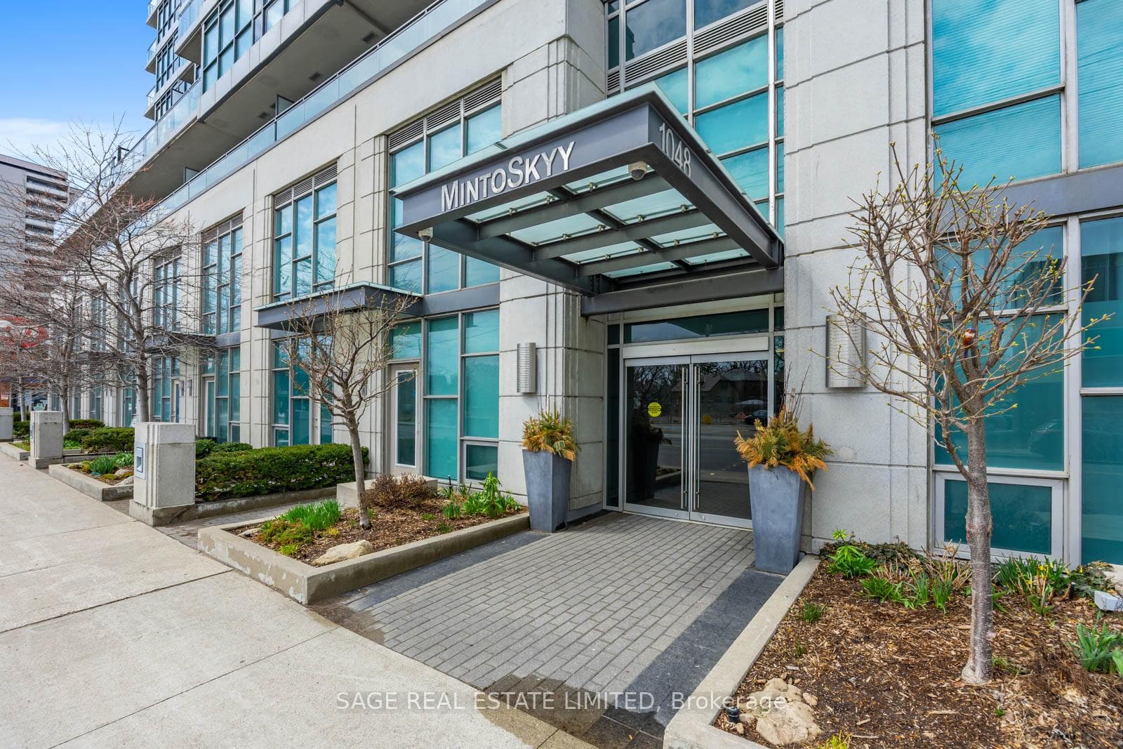 1048 Broadview Avenue Unit 506, Danforth / East York, ON M4K 2B8 - Photo 1