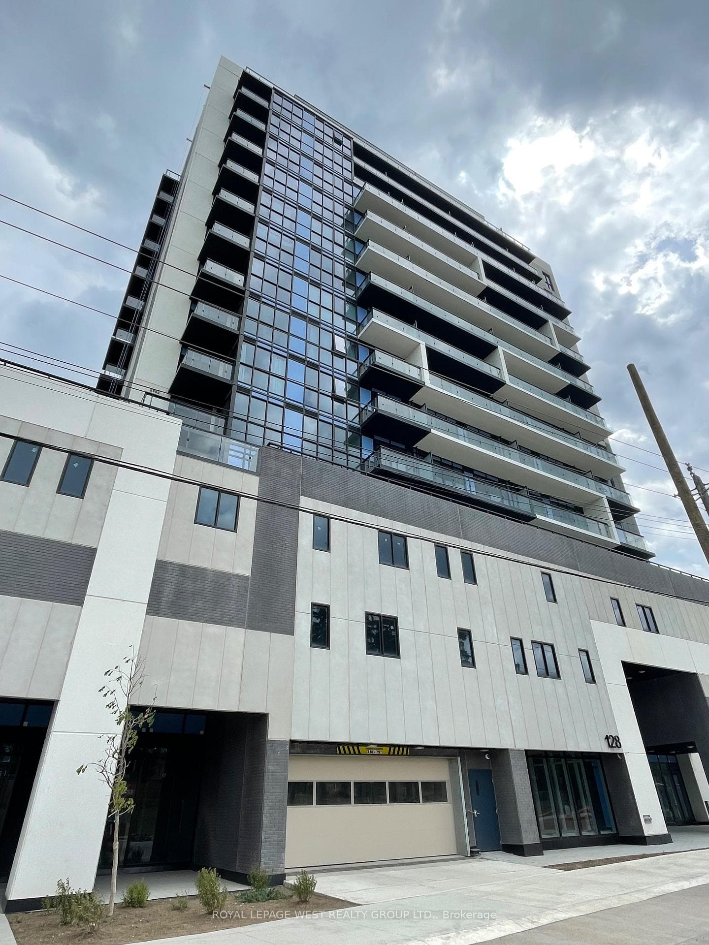 128 King Street Unit 1406, Waterloo