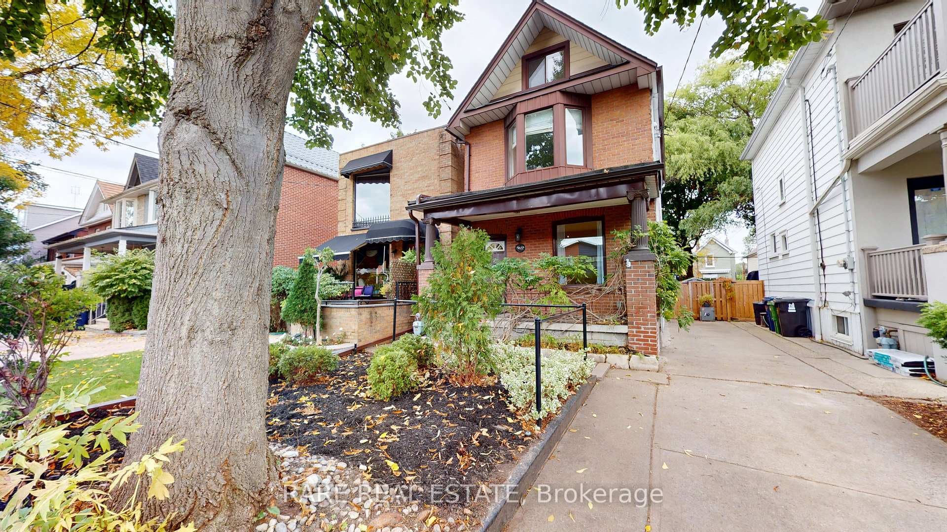 965 Logan Avenue, Danforth / East York, ON M4K 3E6 - Photo 1