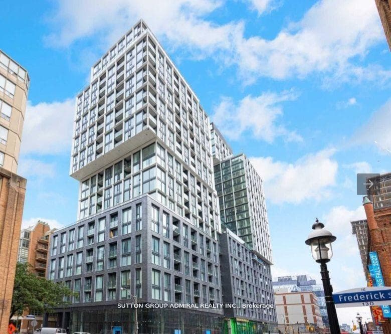 158 Front Street Unit 311, Toronto C08