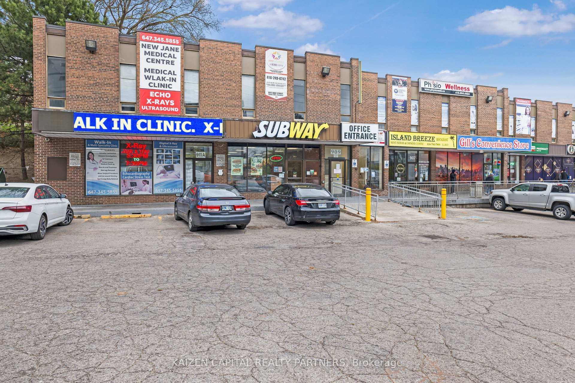 901 Jane Street Unit 202A, Keelesdale / Eglinton West, ON M6N 4C6 - Photo 1