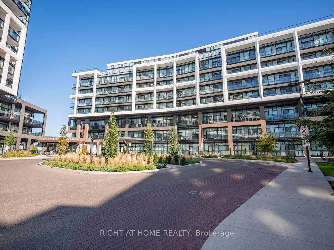 60 George Butchart Drive Unit 315, Downsview / Black Creek, ON M3K 0E1 - Photo 1