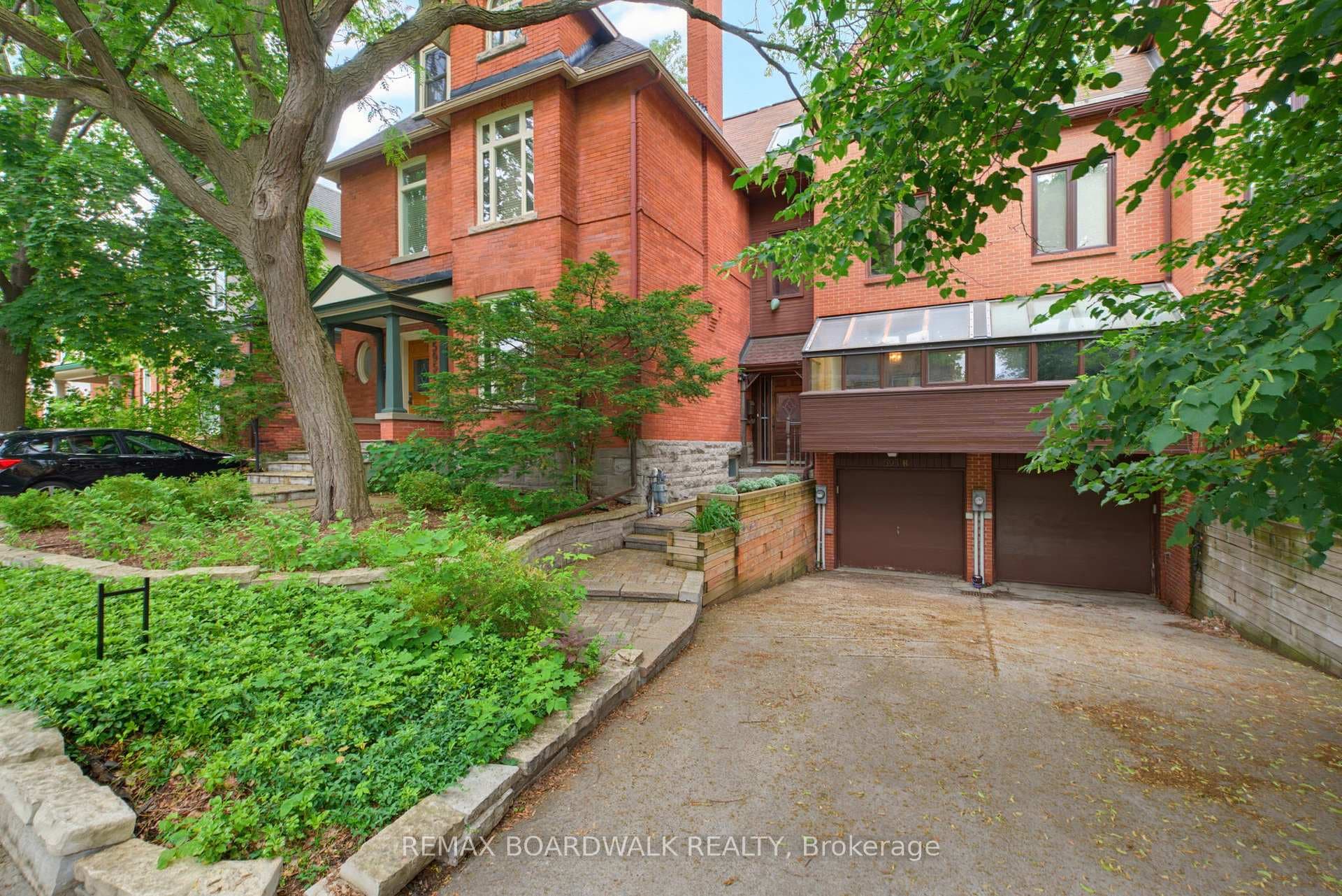 595 Besserer Street Unit B, Lower Town - Sandy Hill, ON K1N 6C8 - Photo 1