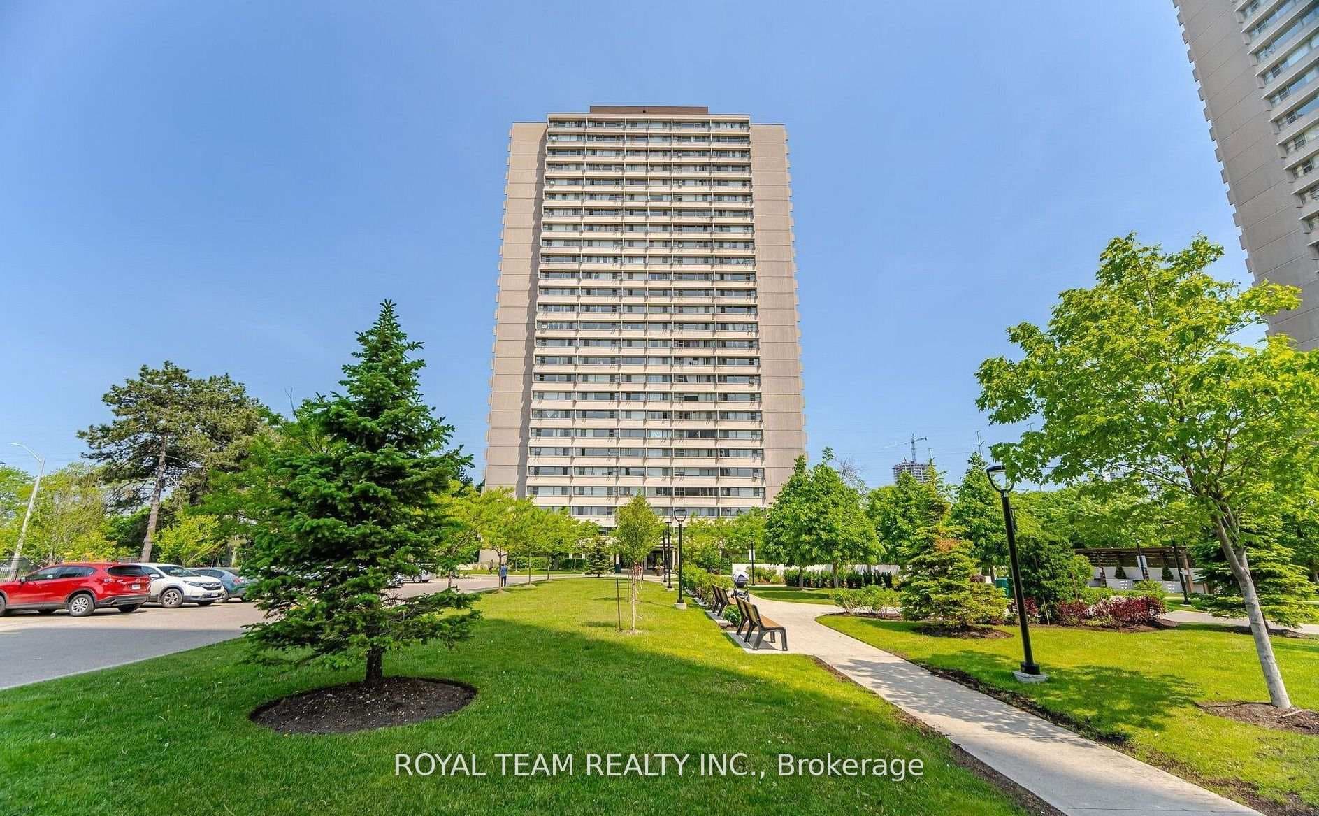 735 Don Mills Road Unit 201, Flemingdon Park / Don Mills, ON M3C 1S9 - Photo 1