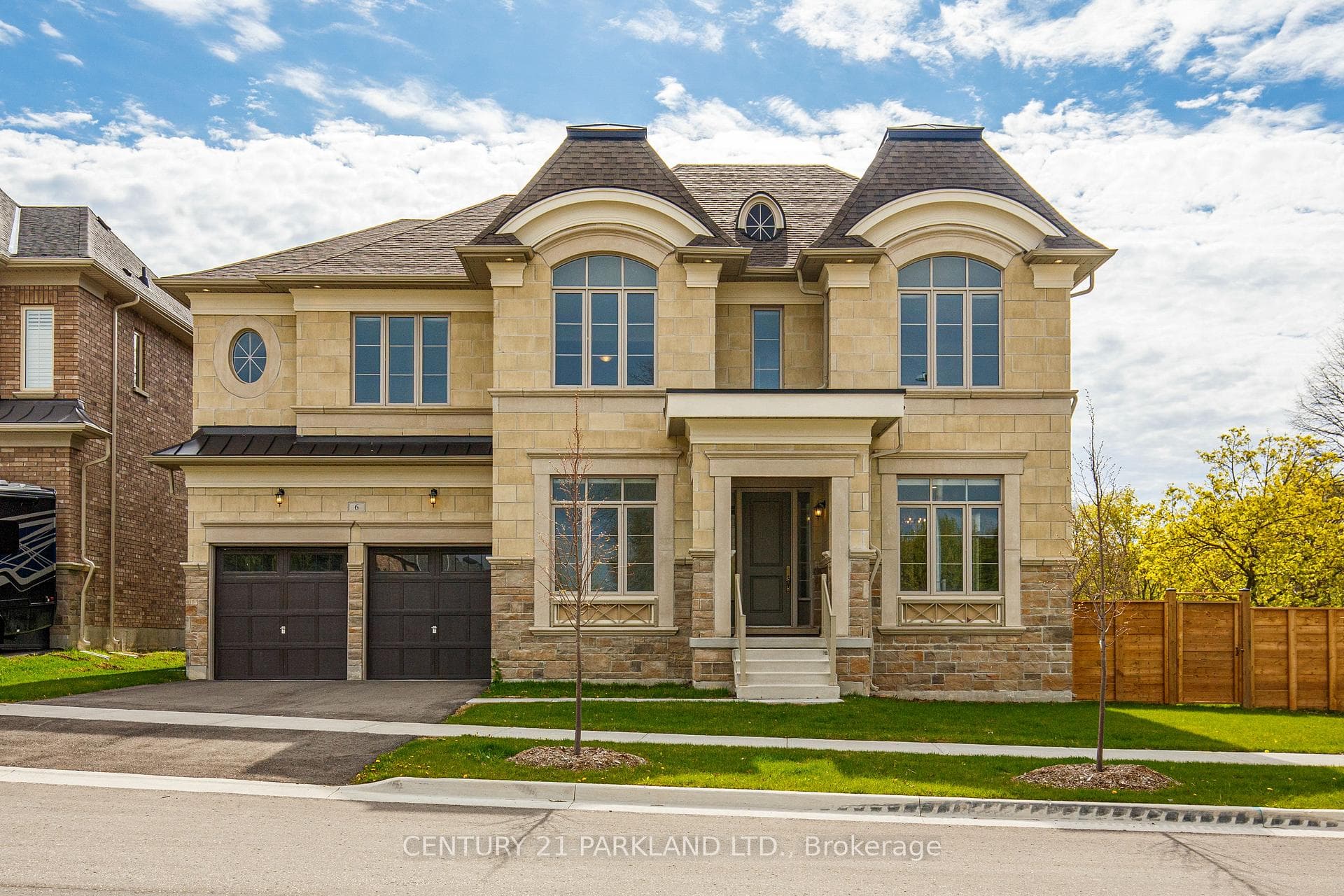 6 Dennis Reed Court, Aurora