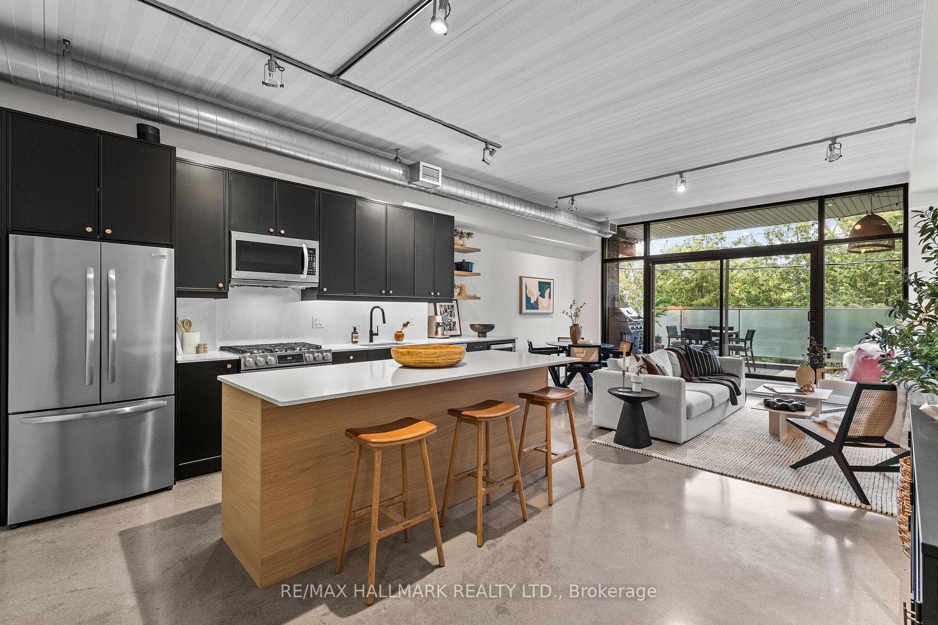 747 Queen Street Unit 202, Riverdale / Leslieville, ON M4M 1H3 - Photo 1