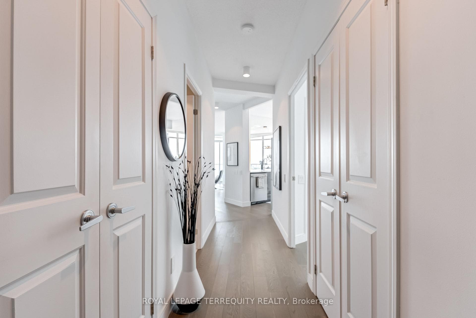 15 Windermere Avenue Unit 1210, High Park / Junction / Roncesvalles, ON M6S 5A2 - Photo 1
