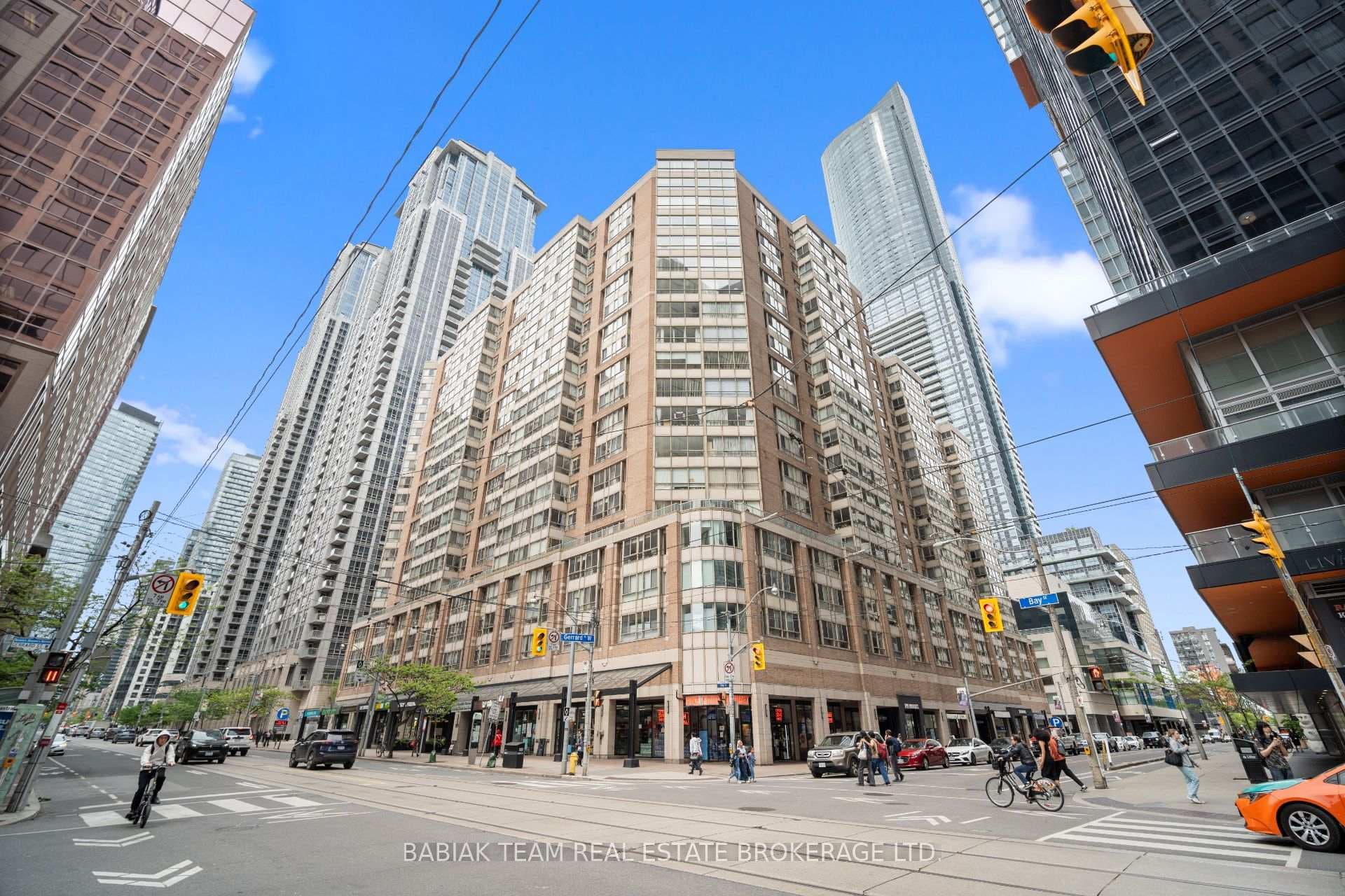 711 Bay Street Unit 1613, Downtown Toronto / Waterfront, ON M5G 2J8 - Photo 1