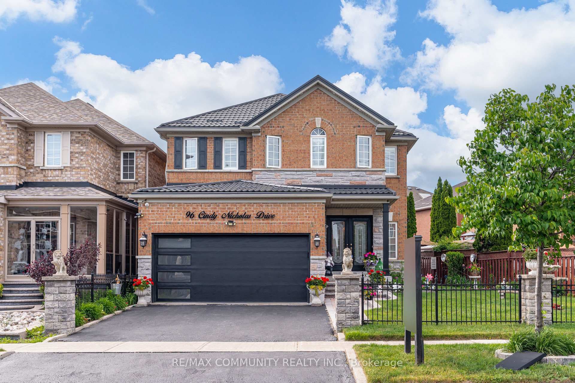 96 Cindy Nicholas Drive, Scarborough (West Hill / Highland Creek)