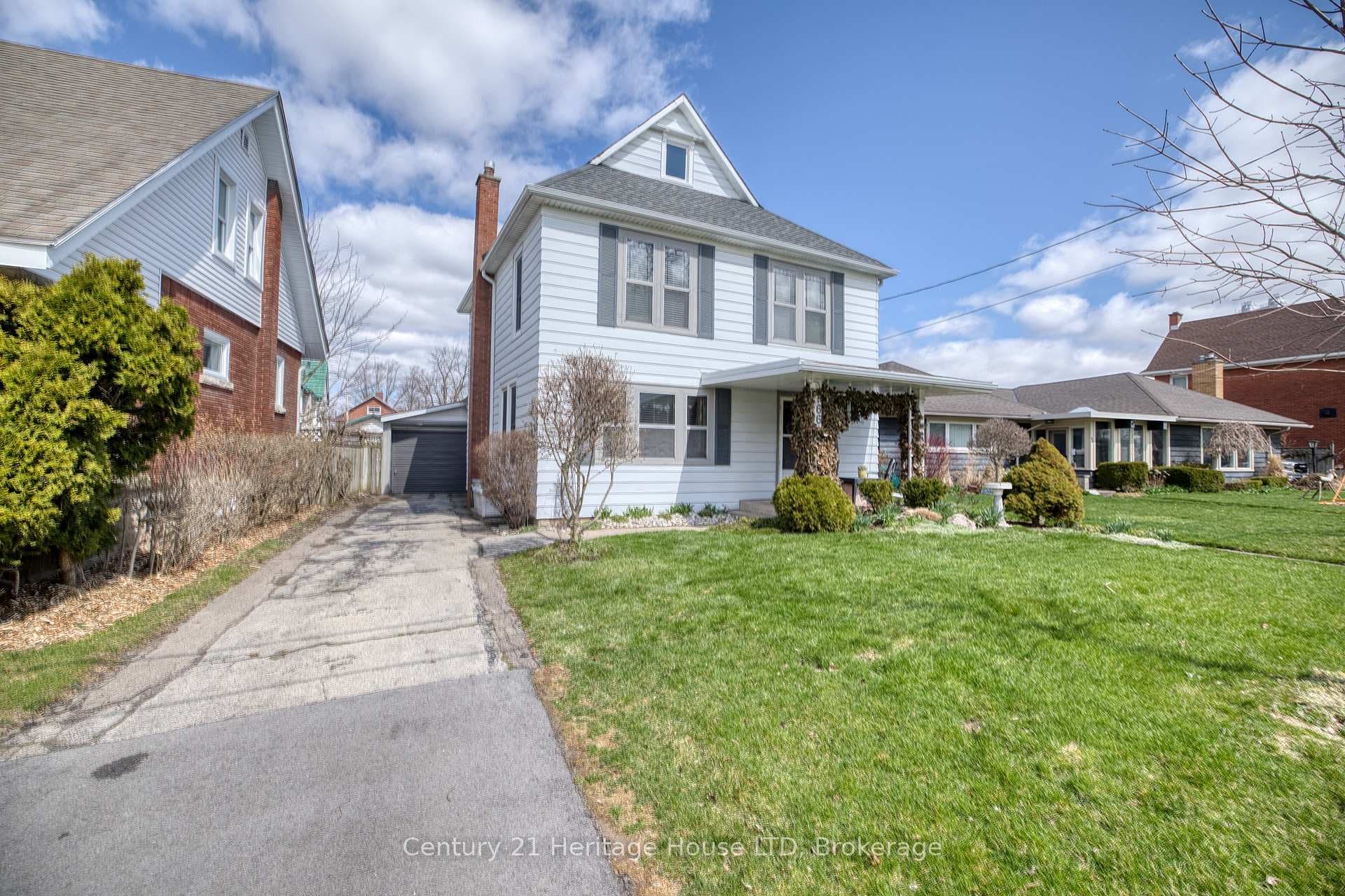 66 Bald Street, Welland, ON L3C 5B9 - Photo 1